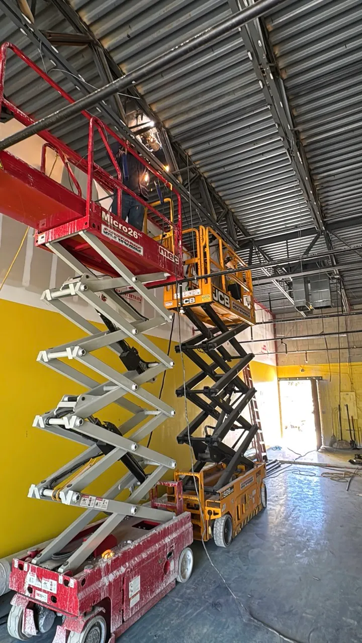 Lift access for overhead structural welding